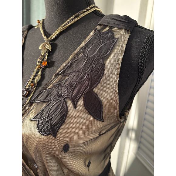 RYU NYE Holiday Gold & Black Tulle Embroidered Polka Dot Appliqué Flower Trim - Picture 2 of 10